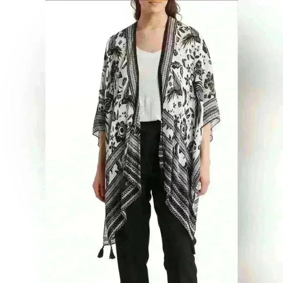 Vince Camuto Jackets & Blazers - Vince Camuto Bird Floral Topper, Tropical, One Size